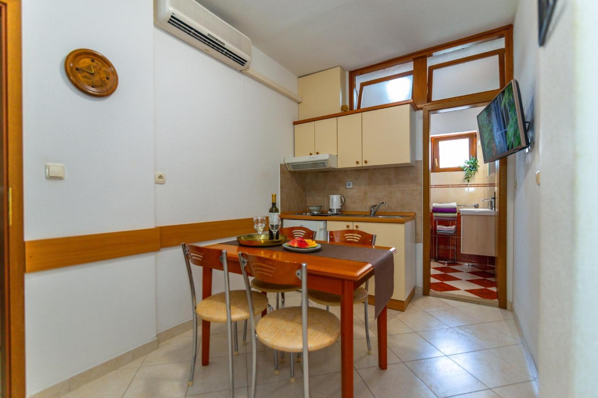 City Center Ana Apartments Makarska Dış mekan fotoğraf